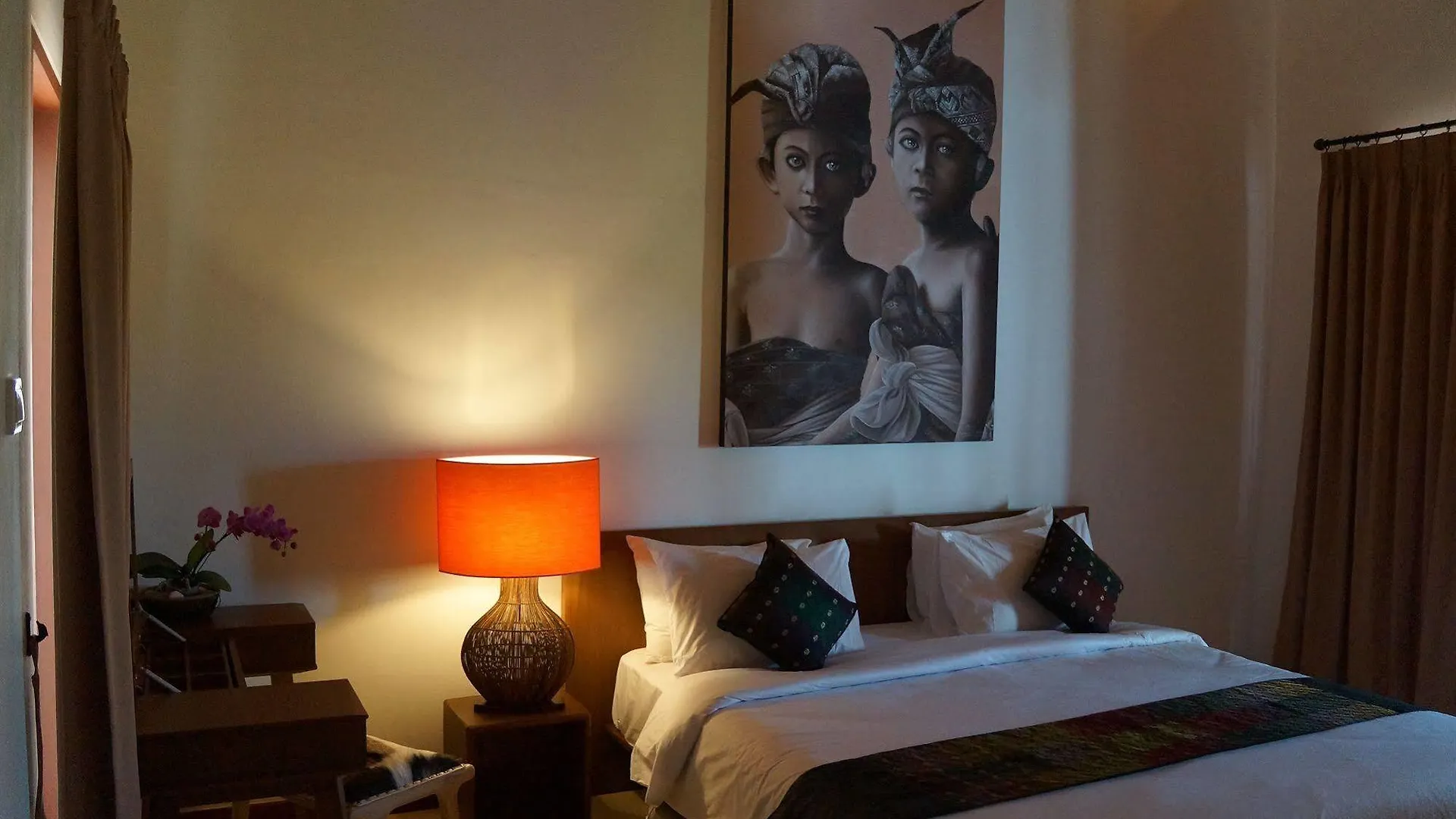 Aqua Octaviana Bali Villa Canggu  4*, Canggu (Bali)